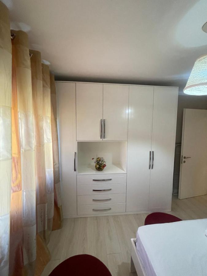 טיראנה Apartment Centre View New Bazaar מראה חיצוני תמונה