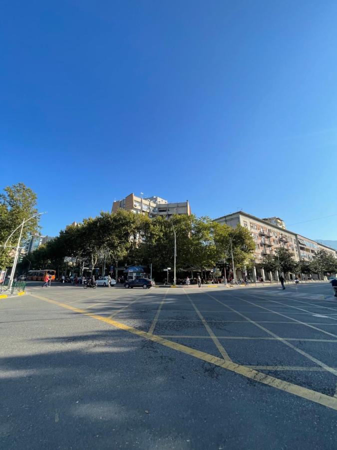 טיראנה Apartment Centre View New Bazaar מראה חיצוני תמונה